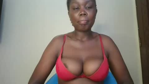 Snapshot of joankein_255 chatting on April 30, 5:47 am varl online show from April 30, 5:47 am