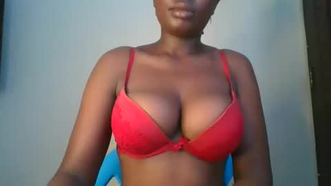 Snapshot of joankein_255 chatting on May 1, 6:40 am varl online show from May 1, 6:40 am