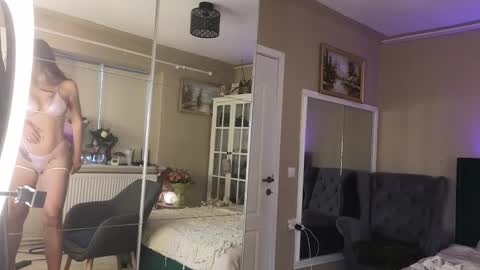 Joanne online show from February 12, 8:38 am