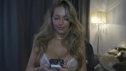 Joanne online show from November 16, 6:08 am