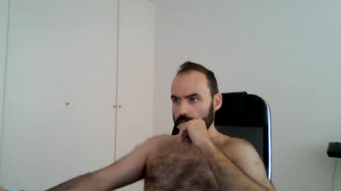 joaodias_18 online show from June 23, 11:41 am