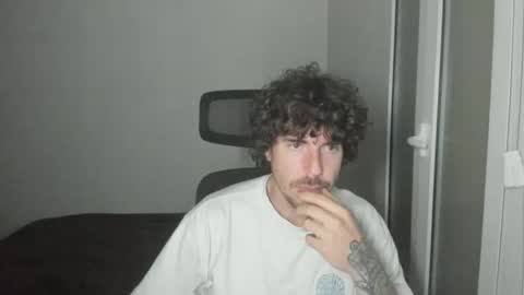 Snapshot of joaquin420_hot chatting on February 16, 10:50 pm joaquin420_hot online show from February 16, 10:50 pm