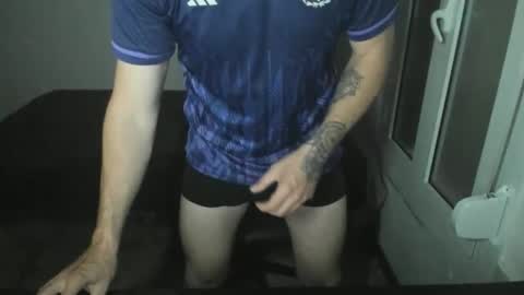 Snapshot of joaquin420_hot chatting on March 6, 5:31 pm joaquin420_hot online show from March 6, 5:31 pm