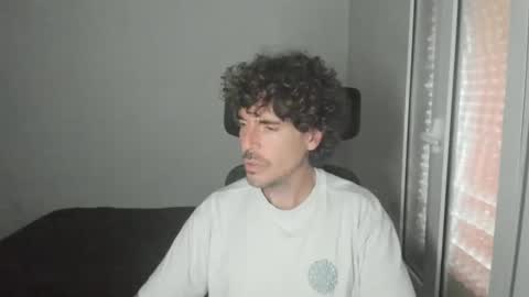 Snapshot of joaquin420_hot chatting on March 13, 11:28 am joaquin420_hot online show from March 13, 11:28 am