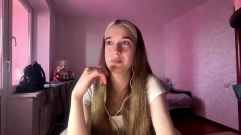 Alice online show from June 29, 10:15 am