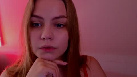 Snapshot of jodiewithgreen chatting on June 19, 3:16 pm Jodie 3 returning TODAY online show from June 19, 3:16 pm