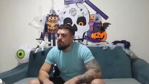 Snapshot of jodogs chatting on October 24, 3:52 pm Tiberius online show from October 24, 3:52 pm