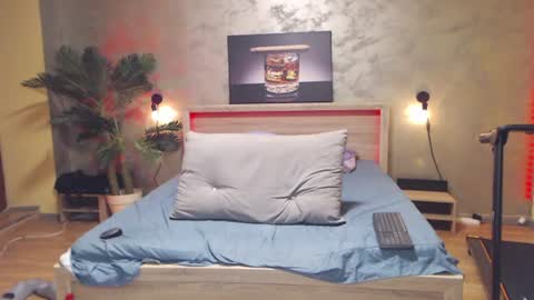 Tiberius online show from August 6, 5:53 am