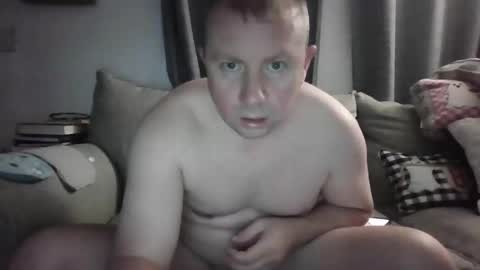 Snapshot of joe0735 chatting on October 23, 10:14 am joe0735 online show from October 23, 10:14 am