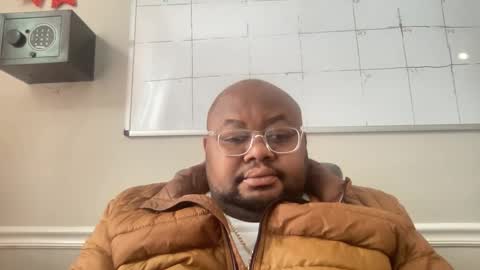 joe25123 online show from January 31, 7:34 pm