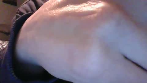 Snapshot of joe5star chatting on February 19, 5:49 am joe5star online show from February 19, 5:49 am