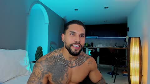 joe_esthetic online show from February 5, 2:29 am