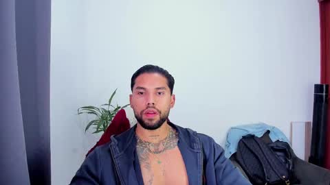 joe_esthetic online show from October 20, 12:49 pm