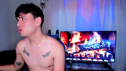 Snapshot of joe_jhonson chatting on January 17, 10:56 pm joe jhonson online show from January 17, 10:56 pm