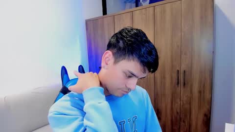 Snapshot of joe_jhonson chatting on February 22, 12:29 pm joe jhonson online show from February 22, 12:29 pm