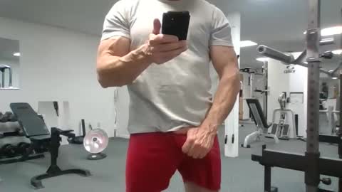 Snapshot of joe_smith5679 chatting on May 5, 7:44 pm joe_smith5679 online show from May 5, 7:44 pm