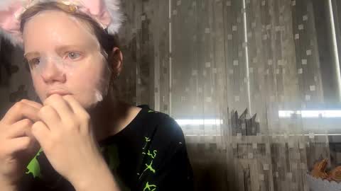 Aurora online show from February 24, 8:01 am