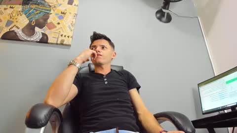 Snapshot of joebranco chatting on December 17, 3:01 am JOE online show from December 17, 3:01 am