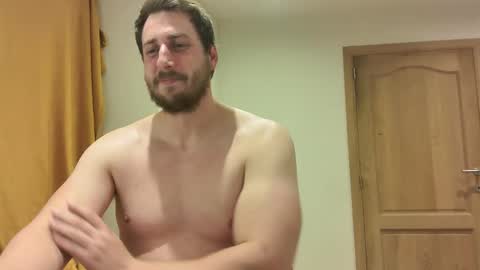 Snapshot of joefitbite chatting on November 10, 3:22 pm Joe Fitbite online show from November 10, 3:22 pm