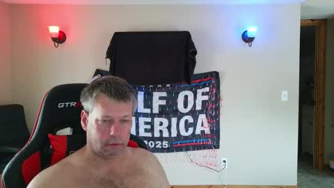 joejoe__ online show from February 13, 3:19 pm