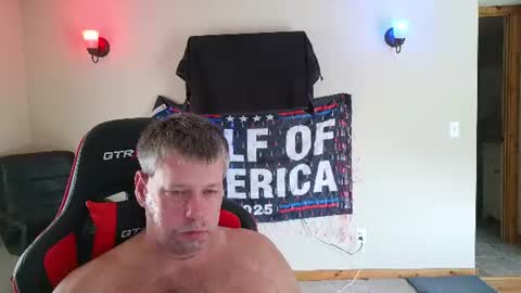 Snapshot of joejoe__ chatting on June 19, 4:33 pm joejoe__ online show from June 19, 4:33 pm