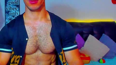 Snapshot of joel_ferreira chatting on March 9, 1:59 pm Joel online show from March 9, 1:59 pm