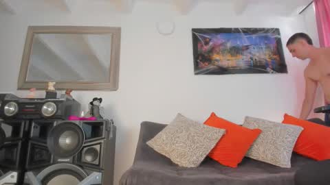 Snapshot of joelandalexa chatting on October 31, 5:14 pm joelandalexa online show from October 31, 5:14 pm