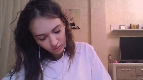 Jennifer online show from November 21, 5:22 pm