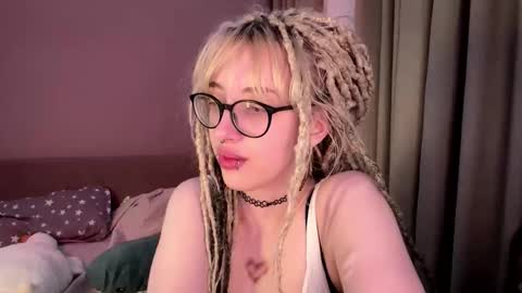 Amaya online show from December 3, 3:21 pm