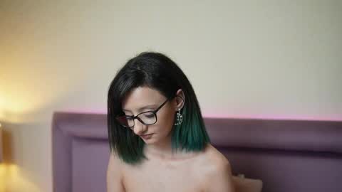  Joelle  online show from June 8, 2:01 am