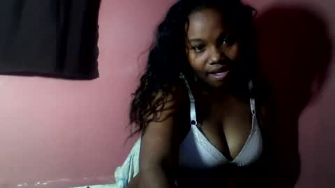 joenah012 online show from July 6, 3:03 pm