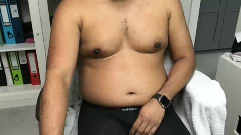 Snapshot of joeshades77 chatting on April 11, 12:31 pm joeshades online show from April 11, 12:31 pm