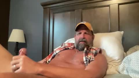 Snapshot of joestros chatting on November 19, 10:43 pm joestros online show from November 19, 10:43 pm