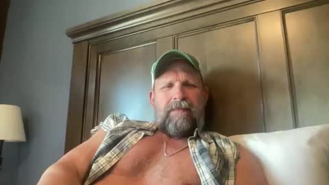 Snapshot of joestros chatting on May 18, 8:36 pm joestros online show from May 18, 8:36 pm