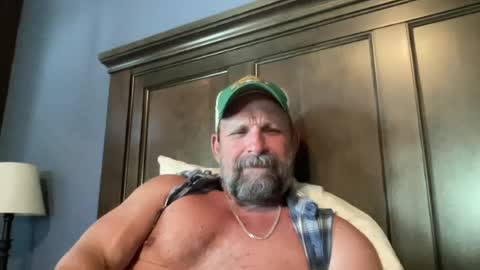 Snapshot of joestros chatting on June 14, 10:23 pm joestros online show from June 14, 10:23 pm
