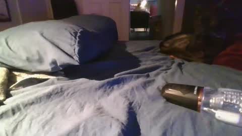 Snapshot of joey2snowy759685 chatting on September 27, 12:59 am joey2snowy759685 online show from September 27, 12:59 am