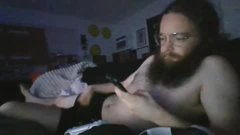 Snapshot of joey2snowy759685 chatting on March 1, 12:34 am joey2snowy759685 online show from March 1, 12:34 am