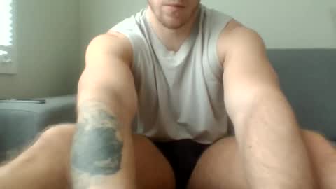 Snapshot of joeybanan chatting on March 7, 10:02 am joeybanan online show from March 7, 10:02 am