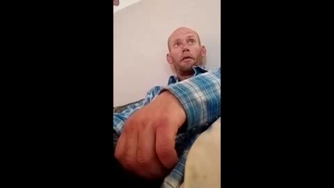 Snapshot of joeybcali79 chatting on June 7, 9:29 pm joeybcali79 online show from June 7, 9:29 pm