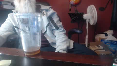 joeyzzz1 online show from April 17, 6:11 pm