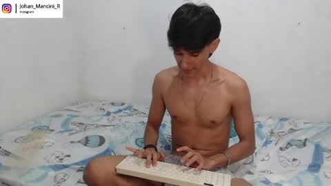 johan_mancini_r online show from May 20, 7:09 pm