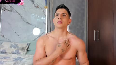 Johan Williams online show from October 28, 2:48 am