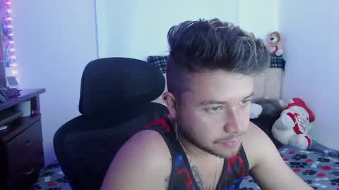 Snapshot of johanleonsweetboy chatting on September 16, 2:51 pm JOHAN independient model online show from September 16, 2:51 pm