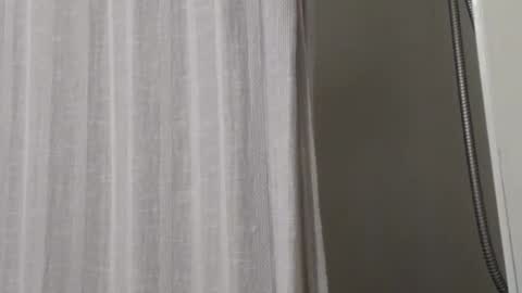 Snapshot of johenxxx chatting on November 8, 11:32 am johenxxx online show from November 8, 11:32 am