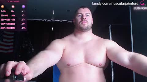 Snapshot of john_and_kiss chatting on January 31, 10:42 am john and kiss online show from January 31, 10:42 am