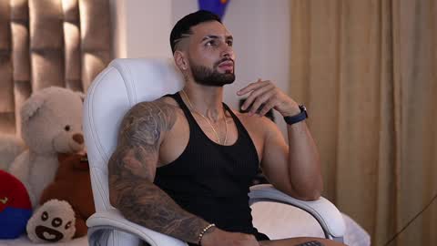 Snapshot of john_king29 chatting on December 10, 10:37 pm john online show from December 10, 10:37 pm