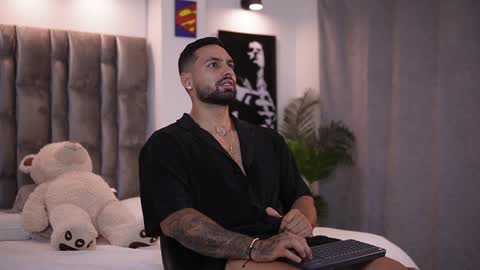 Snapshot of john_king29 chatting on January 25, 11:00 pm john online show from January 25, 11:00 pm