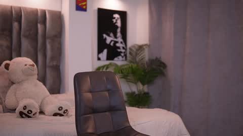 Snapshot of john_king29 chatting on February 4, 9:20 pm john online show from February 4, 9:20 pm