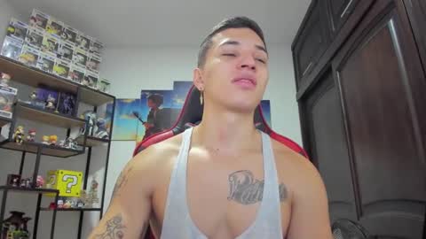 Snapshot of john_s117 chatting on December 24, 5:13 pm JOHN online show from December 24, 5:13 pm