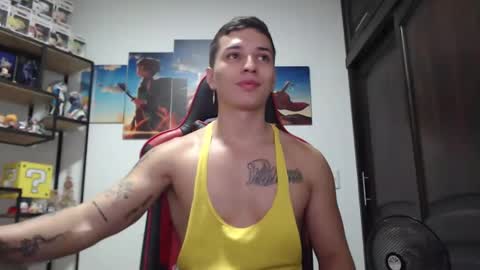 Snapshot of john_s117 chatting on January 14, 2:19 am JOHN online show from January 14, 2:19 am